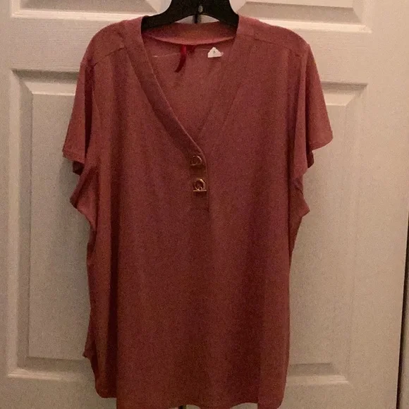 ๐ธNWT Sexy Size 2 XLarge Top Closet Must Have & Fun to Wear ๐ธ - Picture 2 of 9